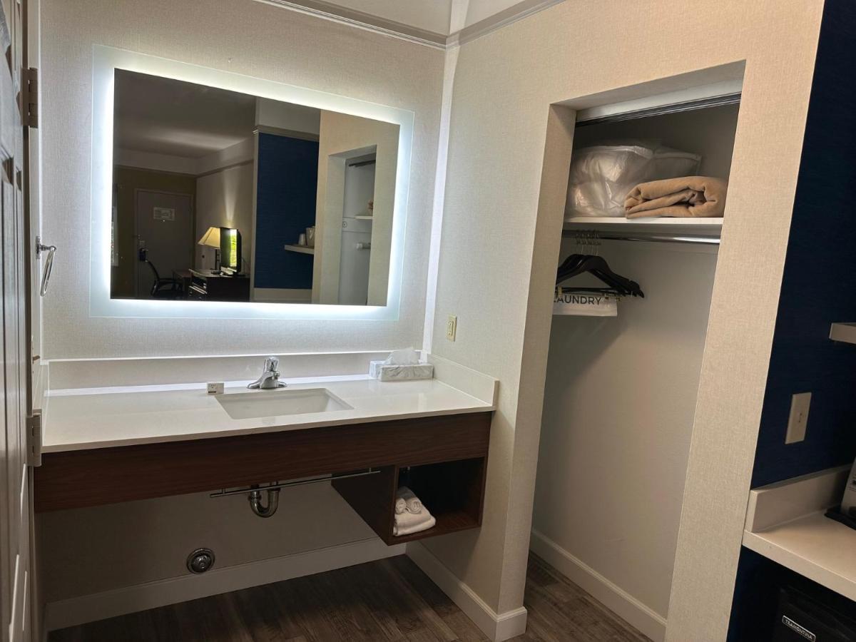 Holiday Inn Express Hotel & Suites San Dimas By Ihg מראה חיצוני תמונה